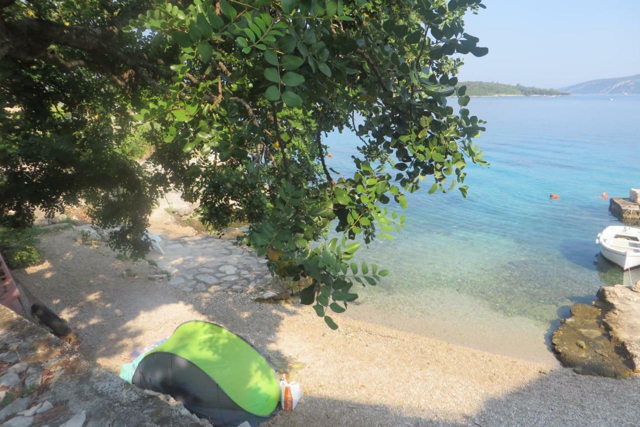 I&J Relaxing Beach Apartments Račišće Kültér fotó