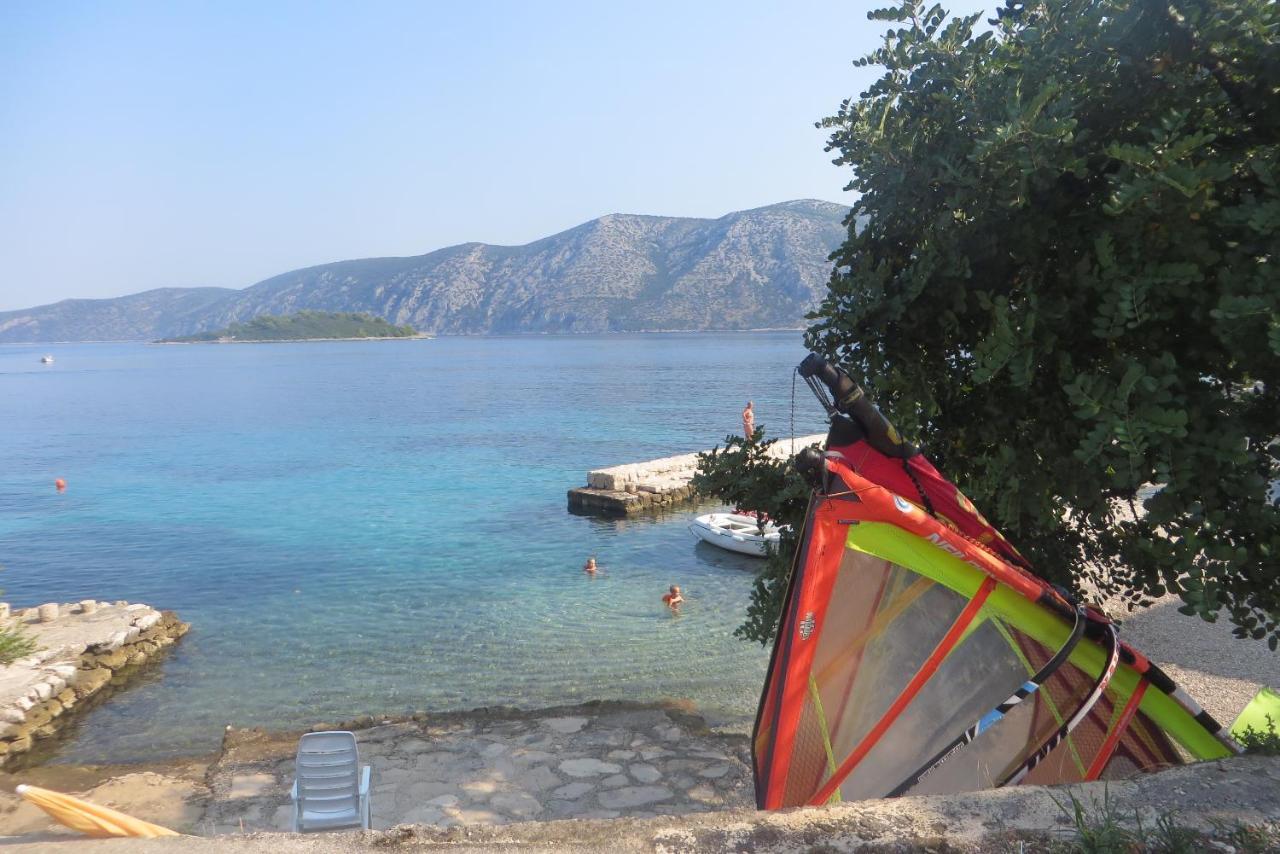 I&J Relaxing Beach Apartments Račišće Kültér fotó